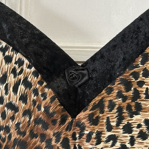 Vintage Cinema Etoile Cheetah Print Slinky Satiny Midi Nightgown Slip Dress - S - Picture 4 of 6